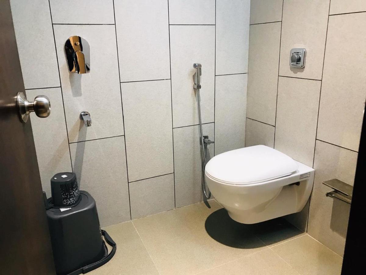 Hotel Flora Suites - Fort มุมไบ ภายนอก รูปภาพ